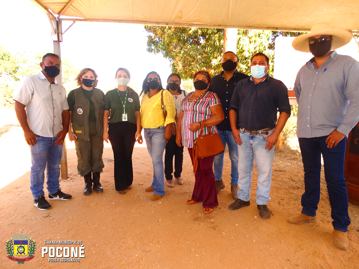 Entrega de Abafadores, para combate a incendio no Pantanal